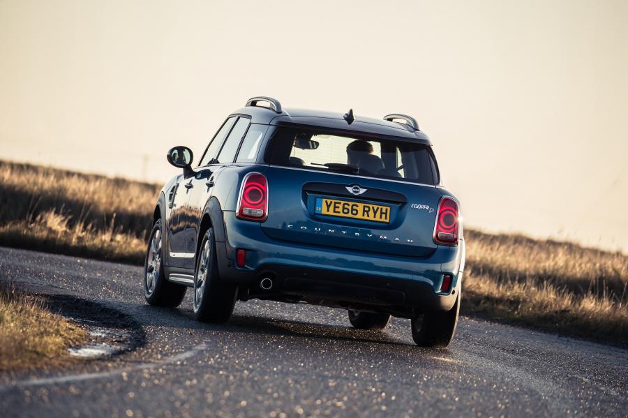  Mini Cooper D Countryman 2017 года  (UK) (фото 27 из 29)